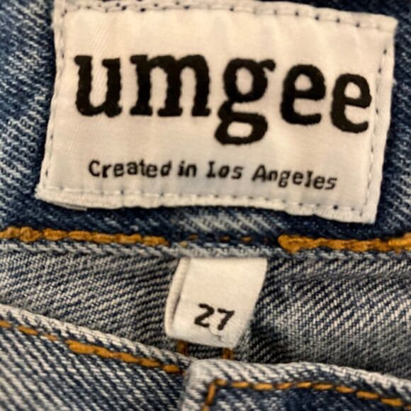 UMGEE Women’s Sz 27 Mini Skirt Jean Medium Denim Raw Hem Distressed Button Fly - Picture 6 of 13